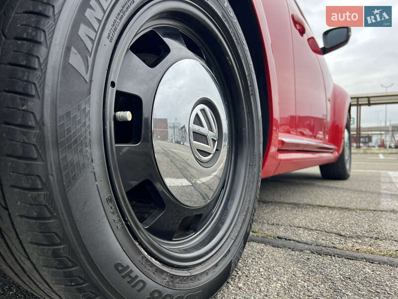 Хэтчбек Volkswagen Beetle 2016 в Киеве