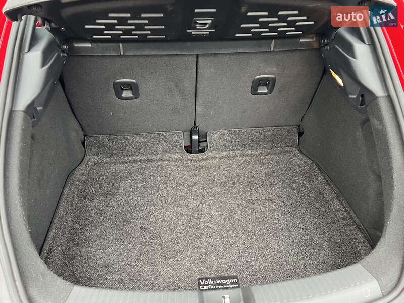 Хэтчбек Volkswagen Beetle 2016 в Киеве