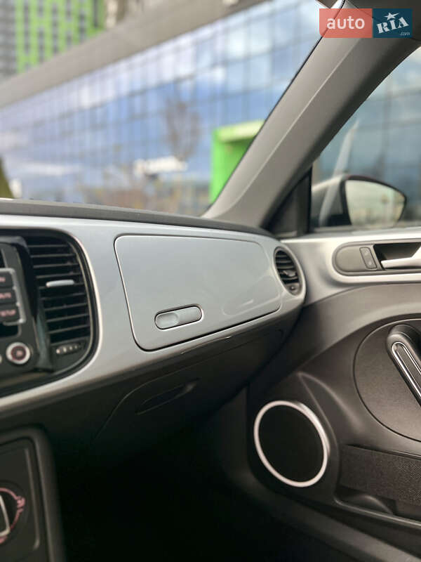 Хетчбек Volkswagen Beetle 2014 в Києві