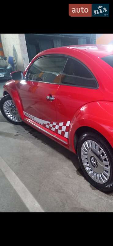 Volkswagen Beetle 2016