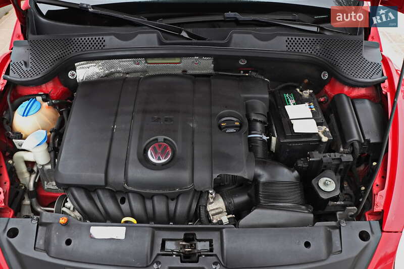 Хэтчбек Volkswagen Beetle 2013 в Кременчуге