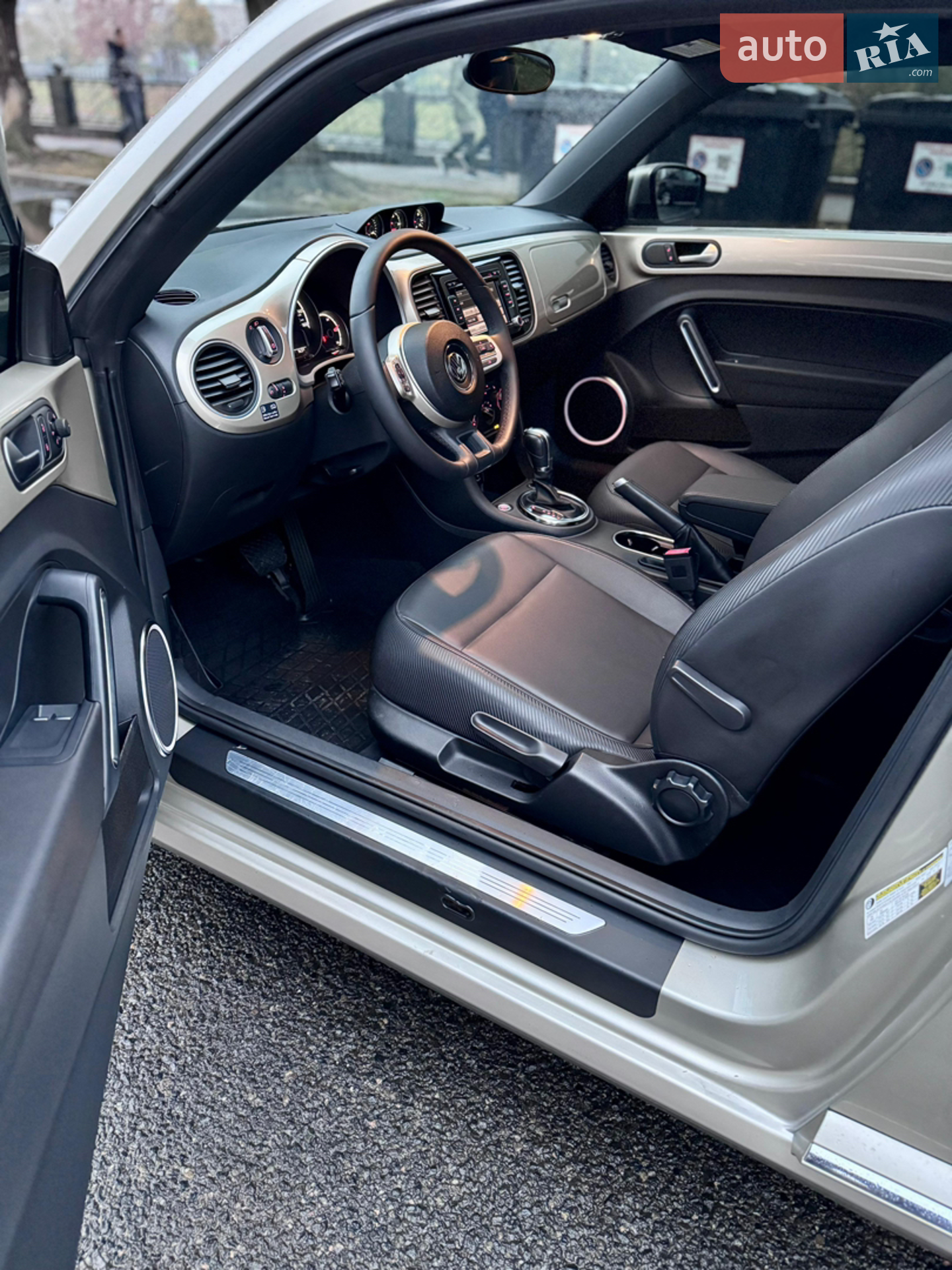 2012 Volkswagen Beetle - мініатюра 31