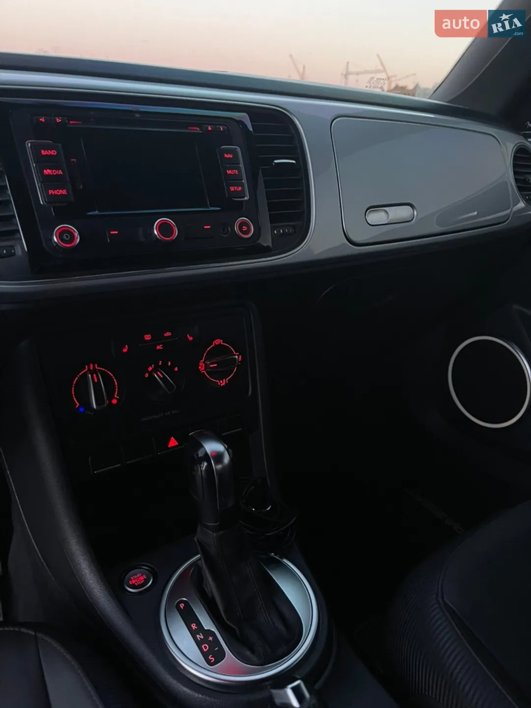 2012 Volkswagen Beetle - мініатюра 19