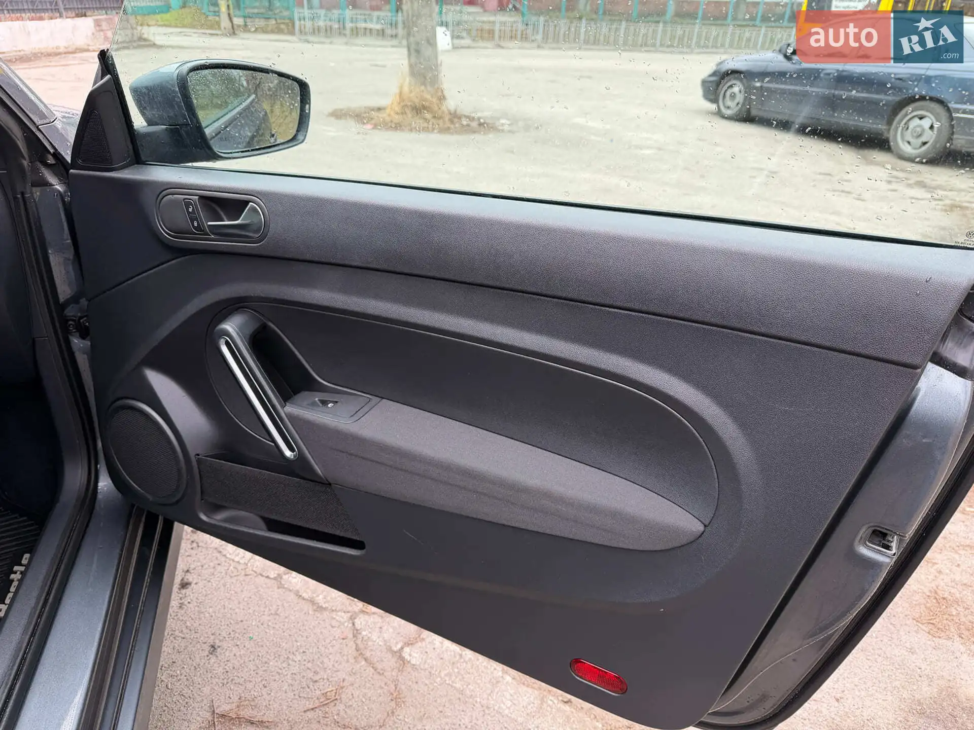 2019 Volkswagen Beetle - мініатюра 17