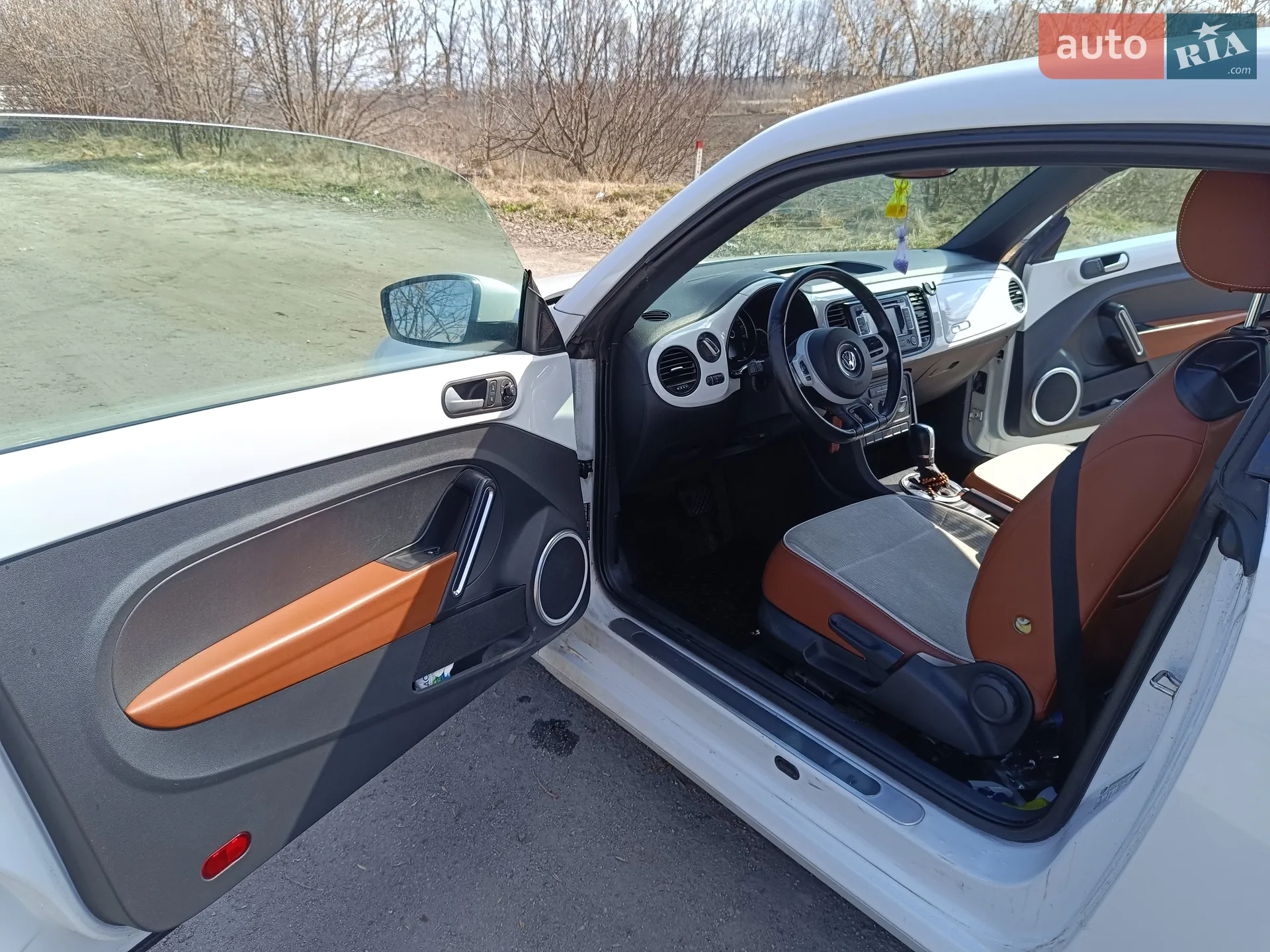 2015 Volkswagen Beetle - мініатюра 8