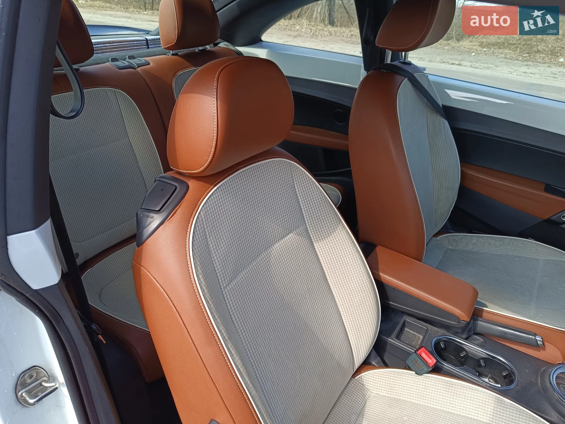 2015 Volkswagen Beetle - мініатюра 11