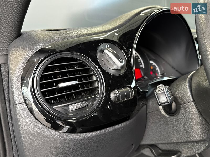 Хэтчбек Volkswagen Beetle 2015 в Киеве