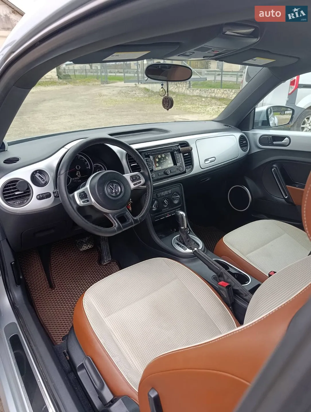 2015 Volkswagen Beetle - мініатюра 15