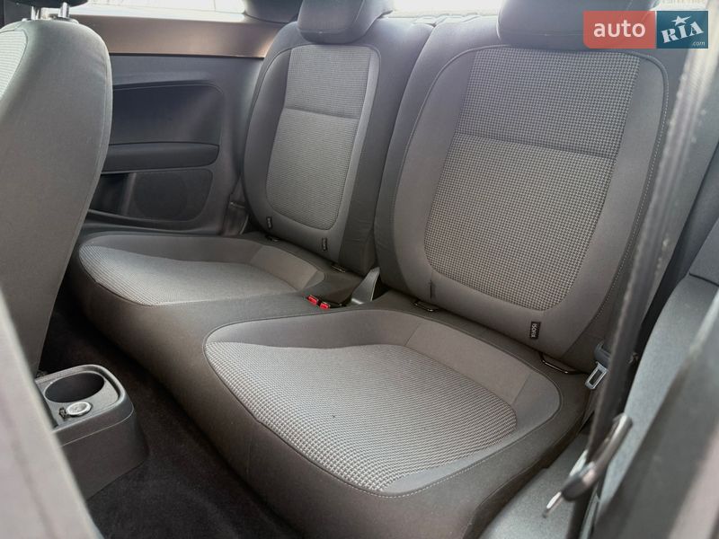 Хэтчбек Volkswagen Beetle 2013 в Кропивницком