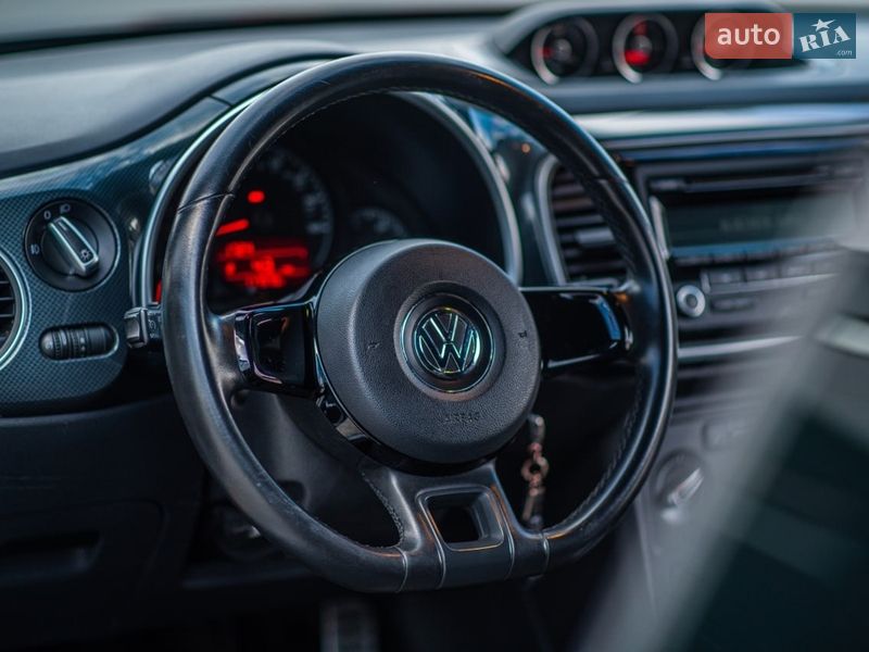 Хэтчбек Volkswagen Beetle 2012 в Львове