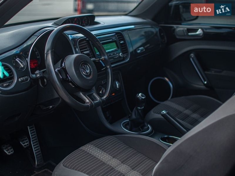 Хэтчбек Volkswagen Beetle 2012 в Львове