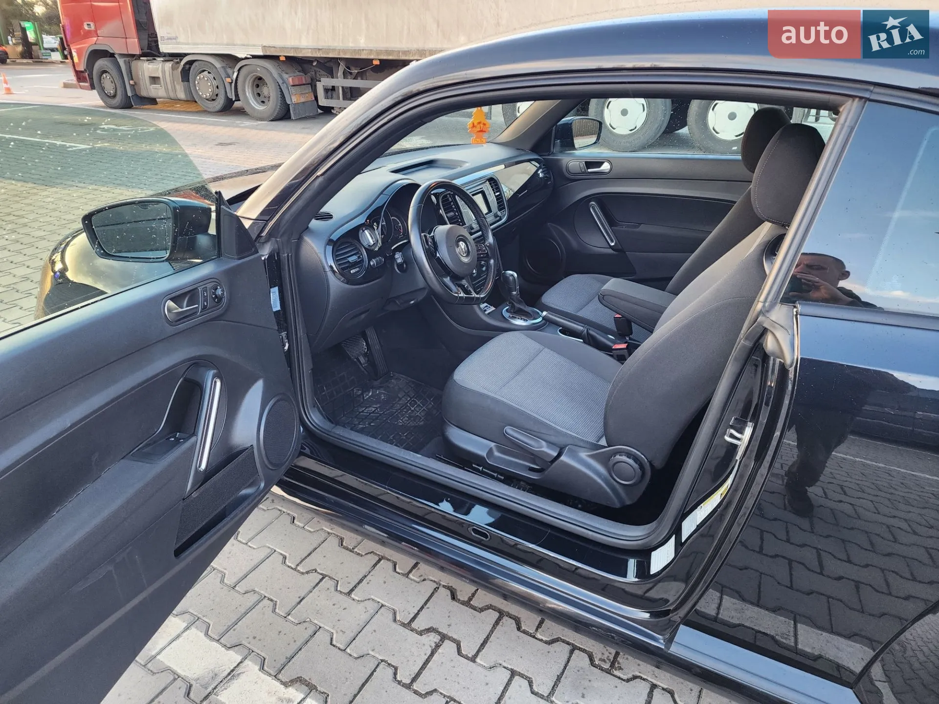 2017 Volkswagen Beetle - мініатюра 17