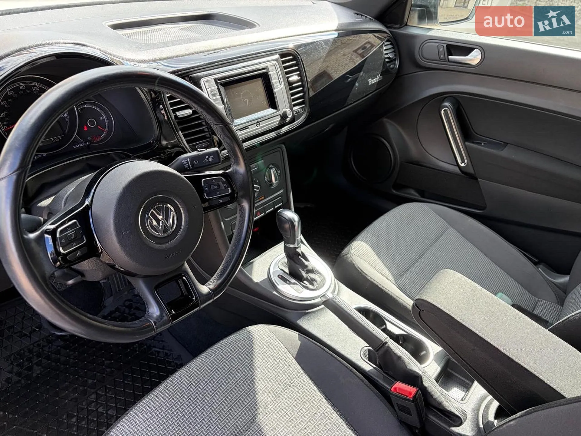 2016 Volkswagen Beetle - мініатюра 10