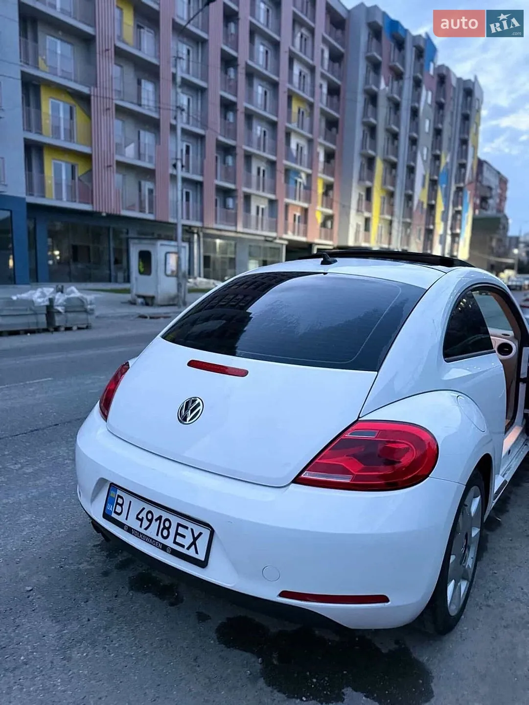 2013 Volkswagen Beetle - мініатюра 2