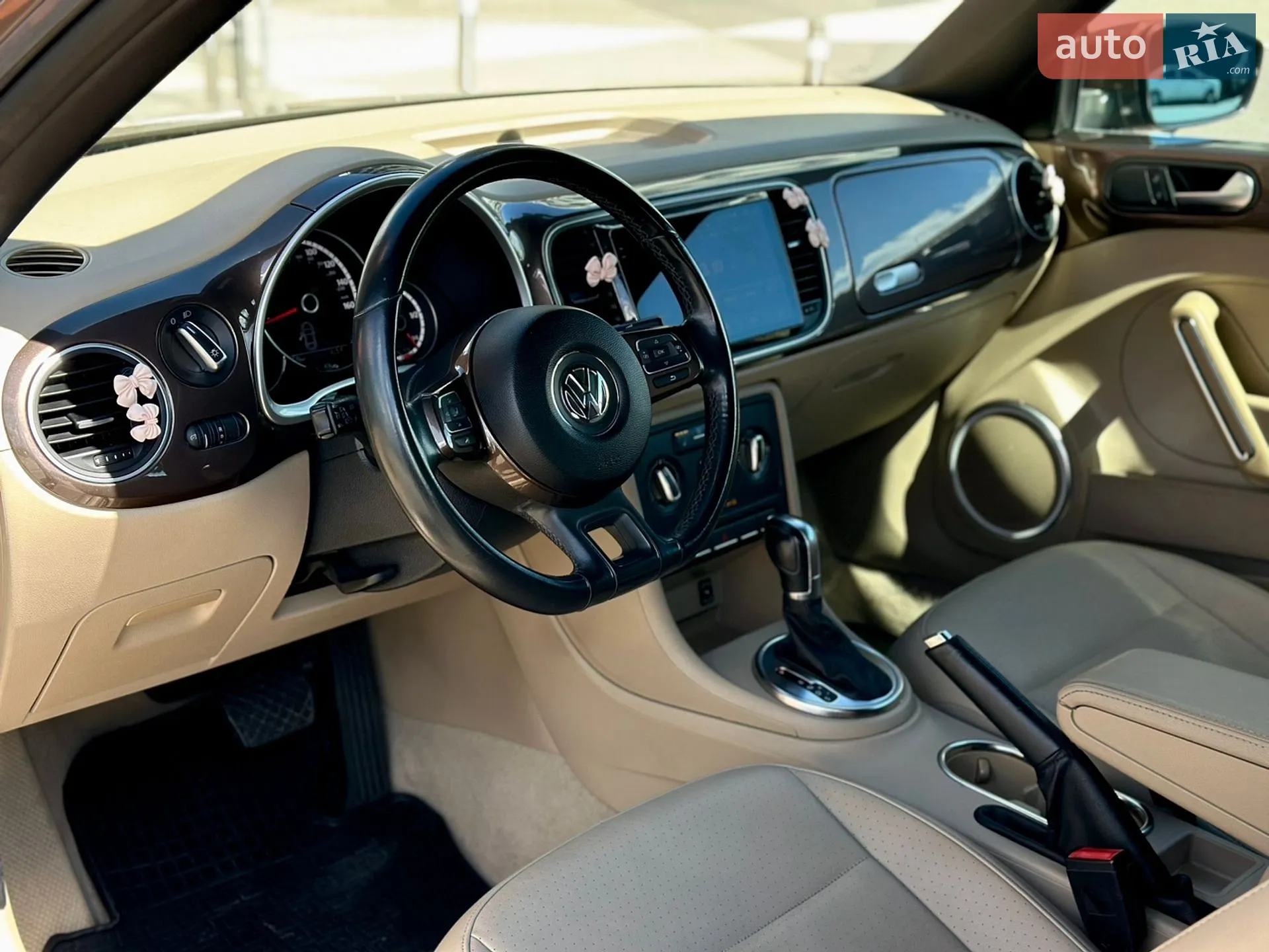 2015 Volkswagen Beetle - мініатюра 21