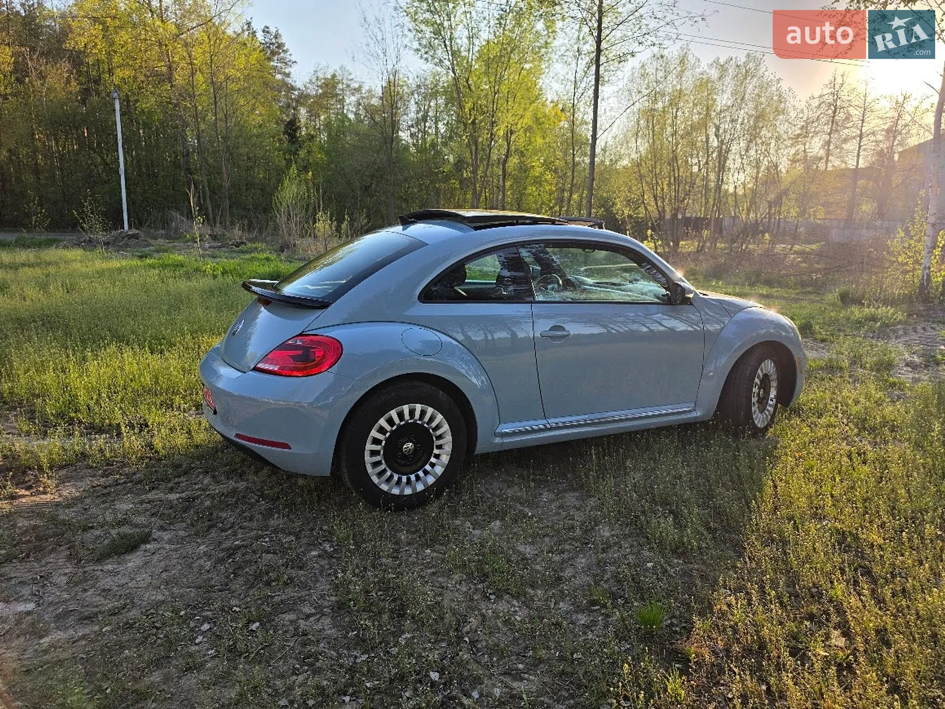 2014 Volkswagen Beetle - мініатюра 2
