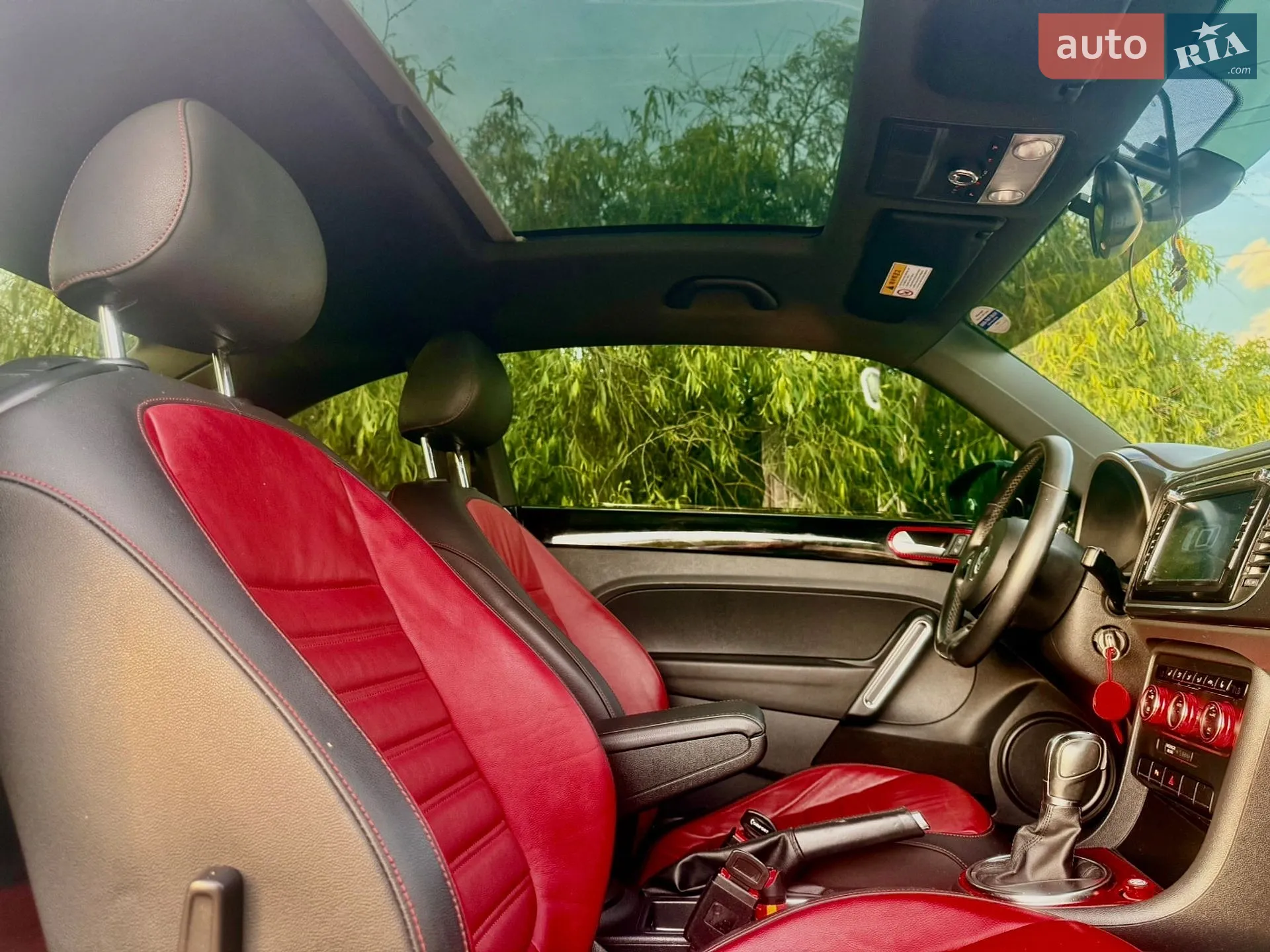 2013 Volkswagen Beetle - мініатюра 21