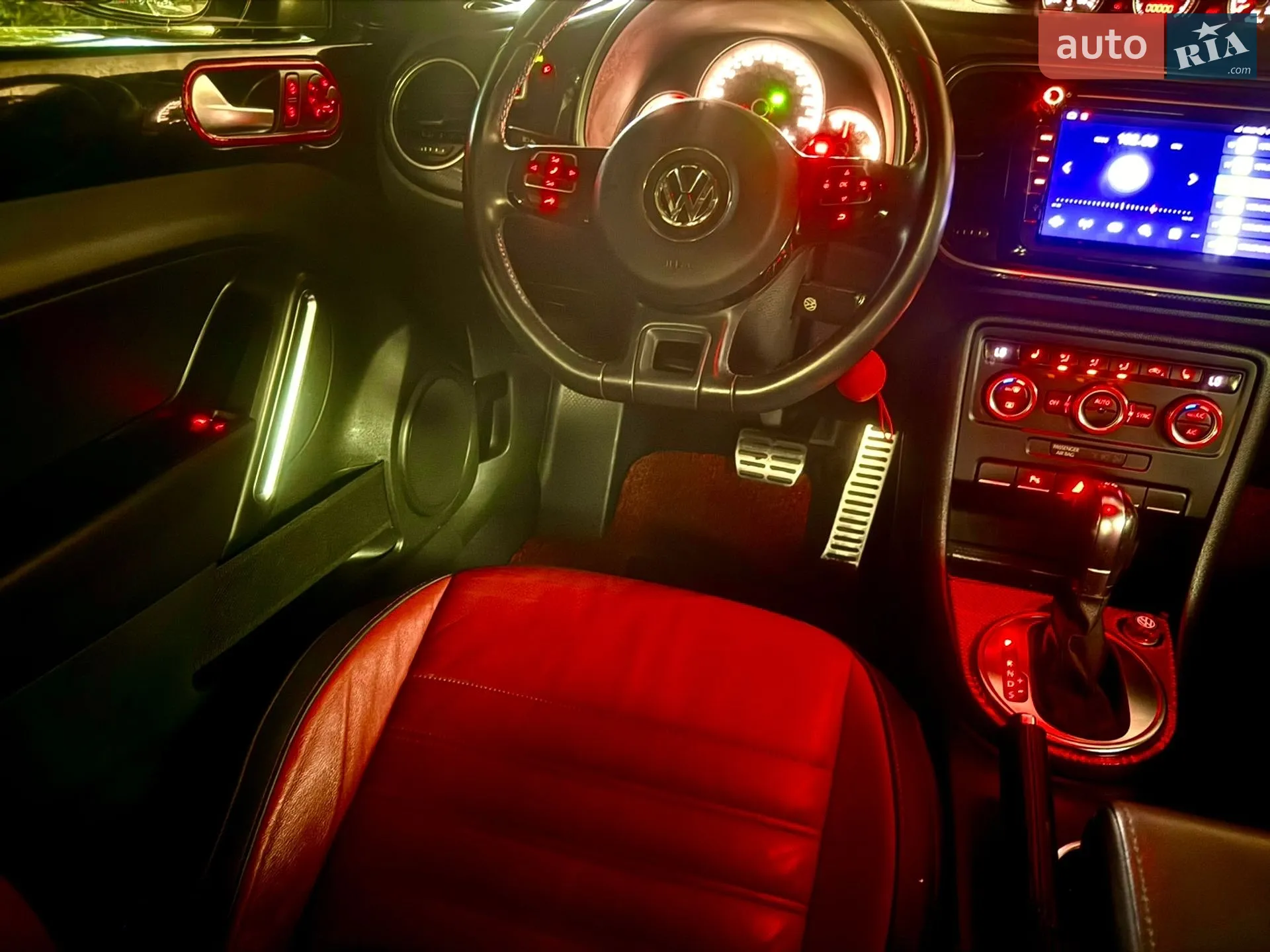 2013 Volkswagen Beetle - мініатюра 30