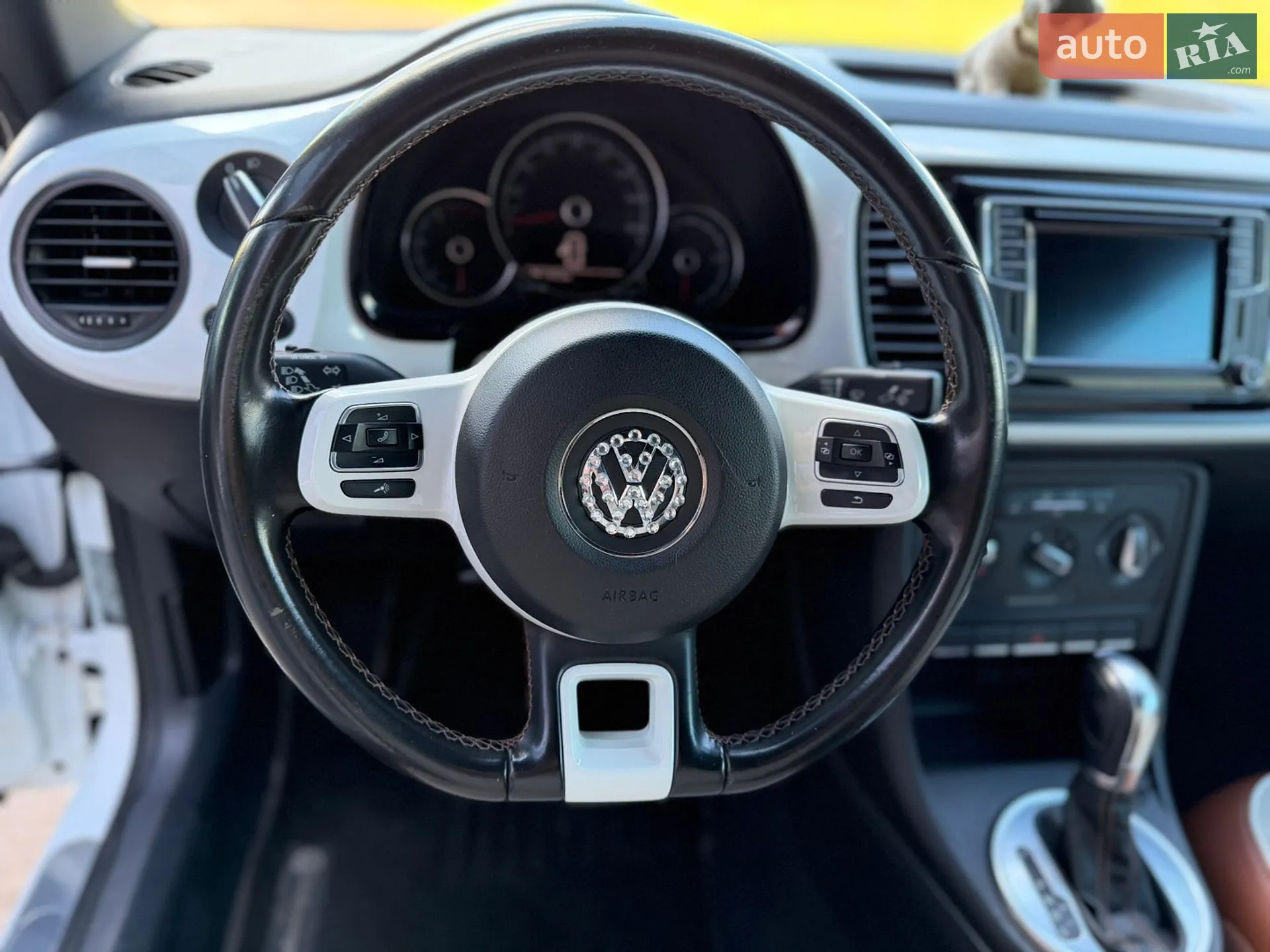 2017 Volkswagen Beetle - мініатюра 16