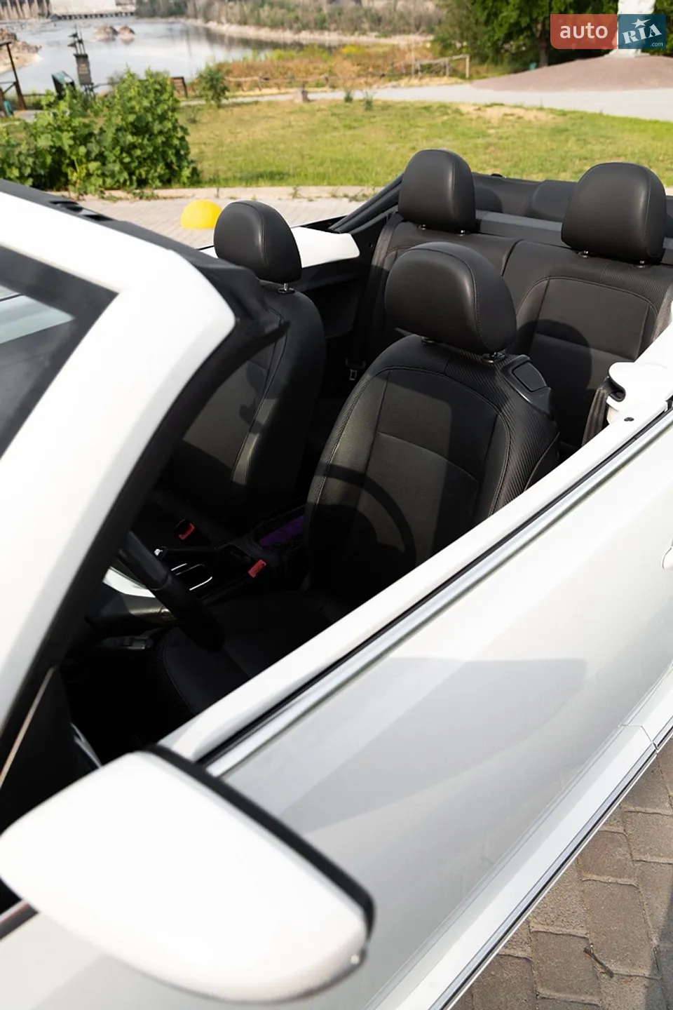 2013 Volkswagen Beetle - мініатюра 12