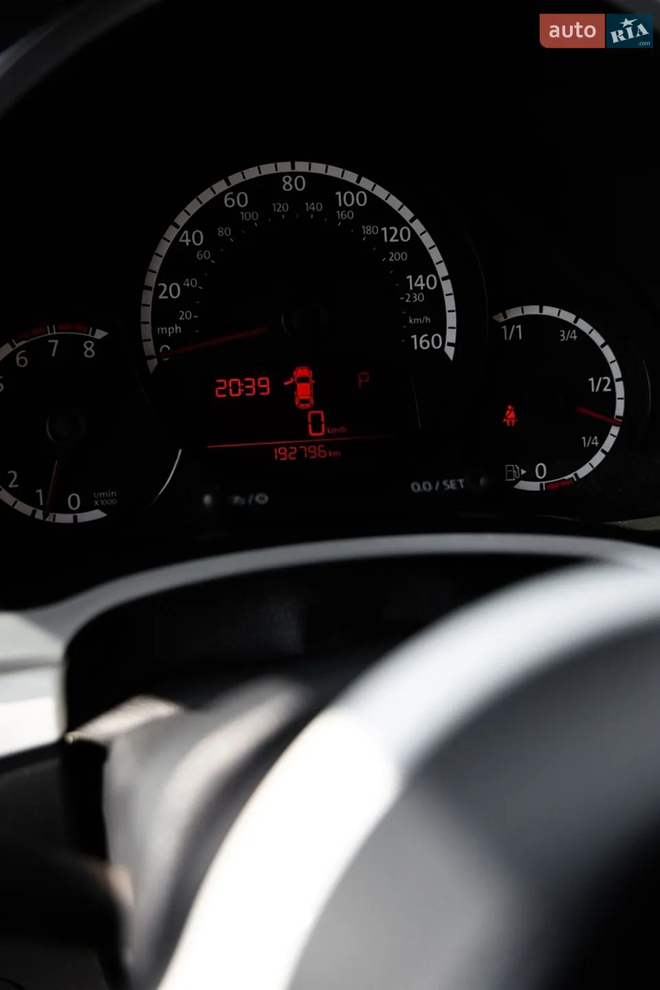 2013 Volkswagen Beetle - мініатюра 37