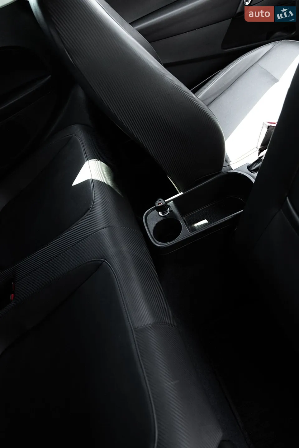 2013 Volkswagen Beetle - мініатюра 43