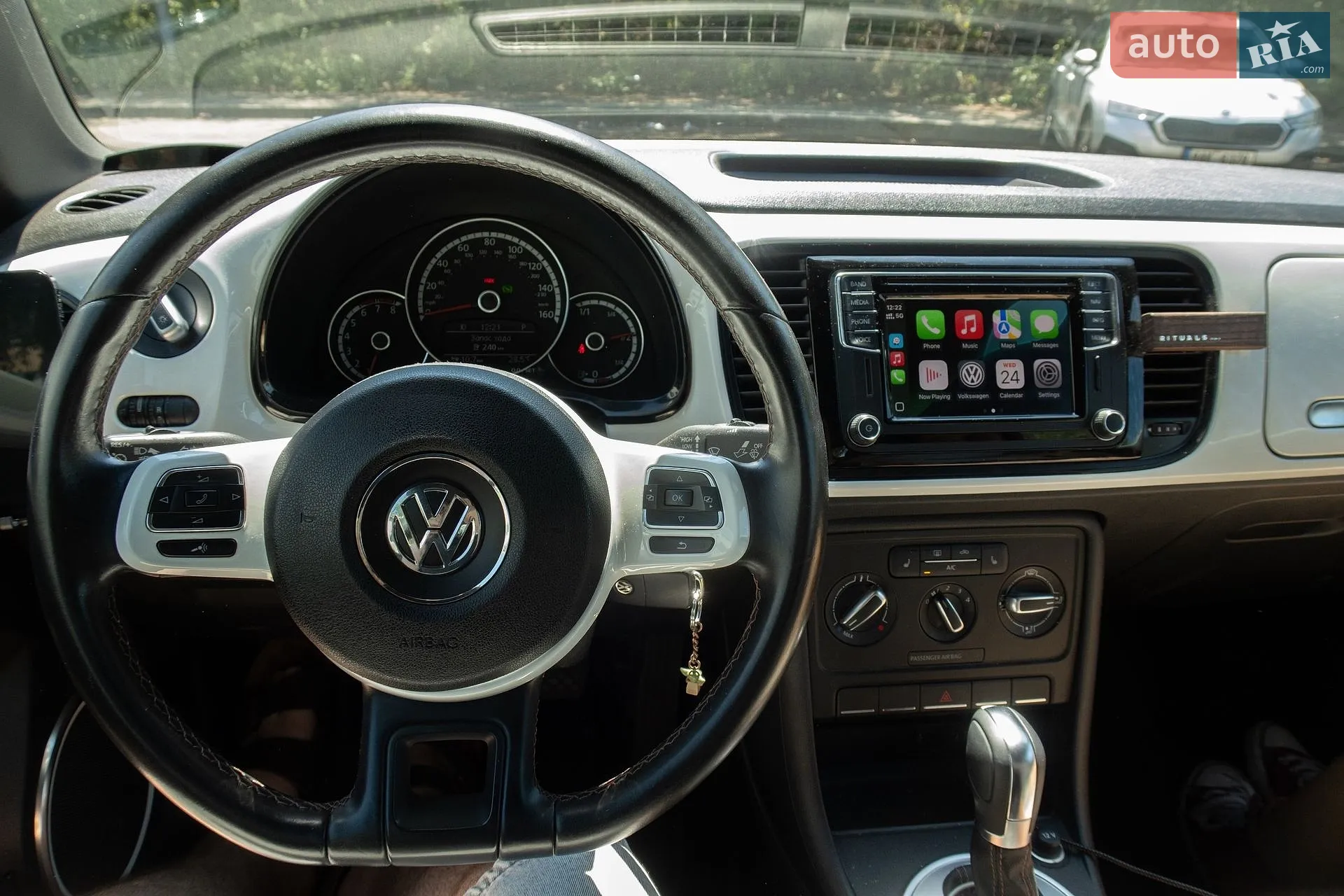 2016 Volkswagen Beetle - мініатюра 9