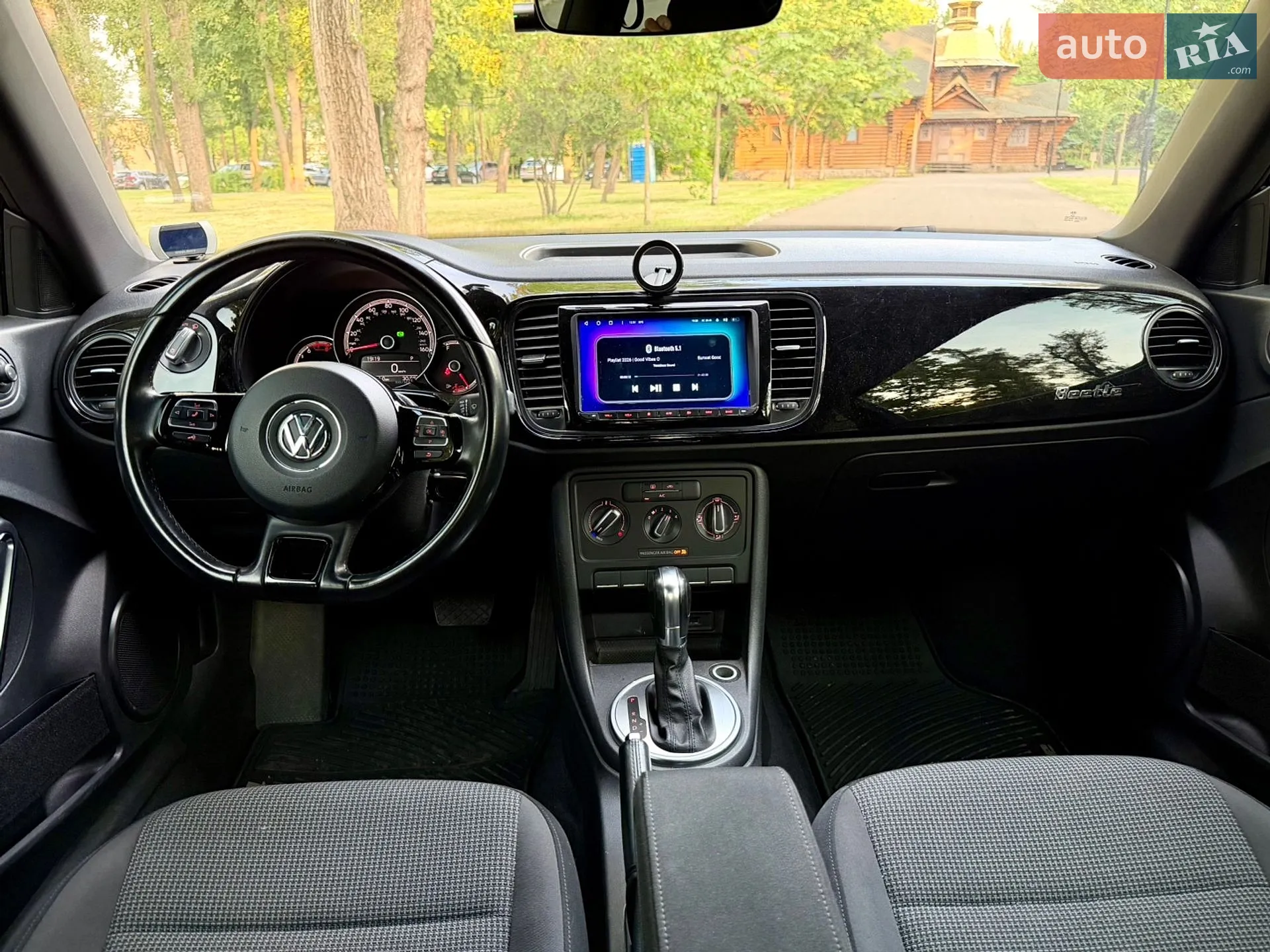 2017 Volkswagen Beetle - мініатюра 10