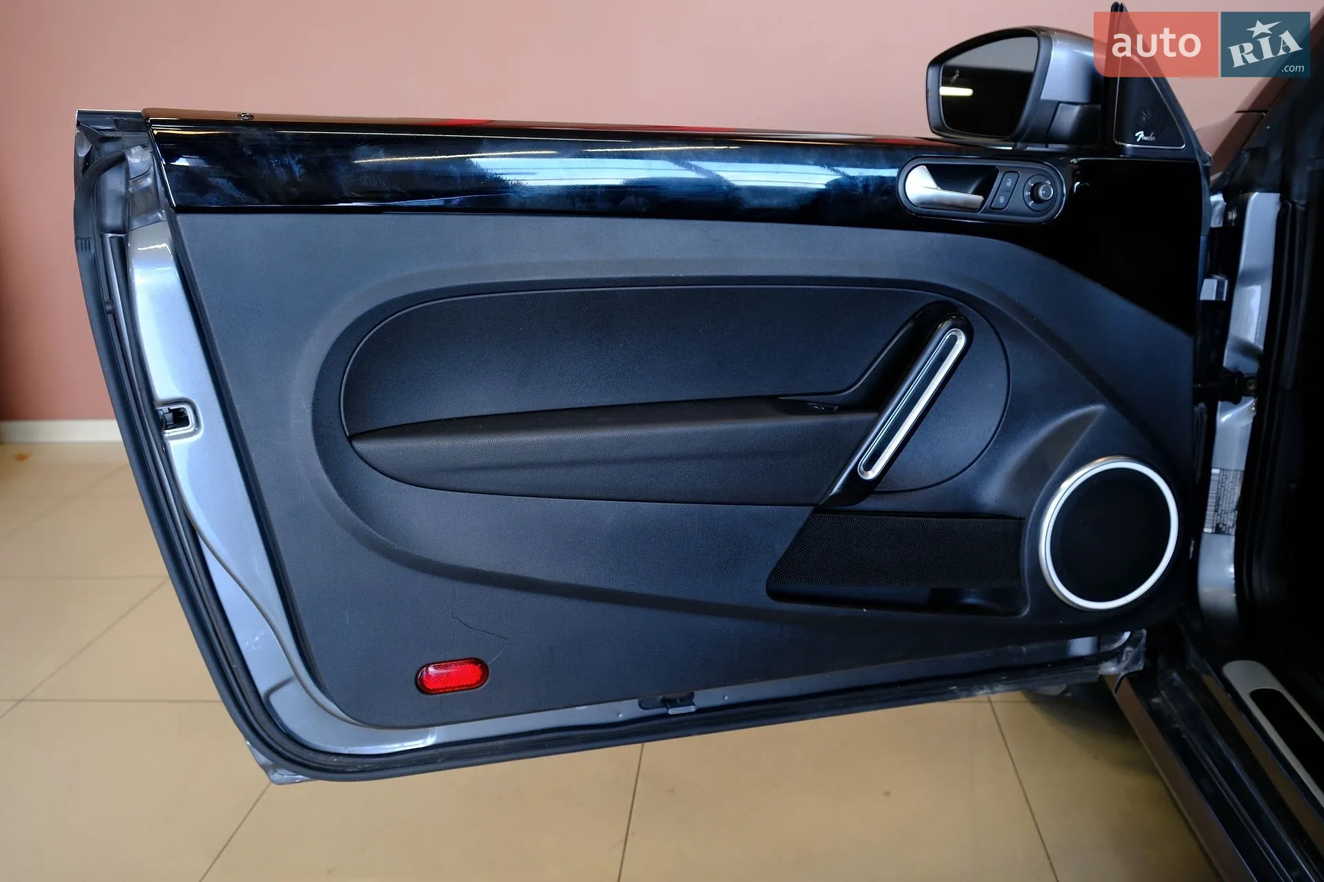 2019 Volkswagen Beetle - мініатюра 27