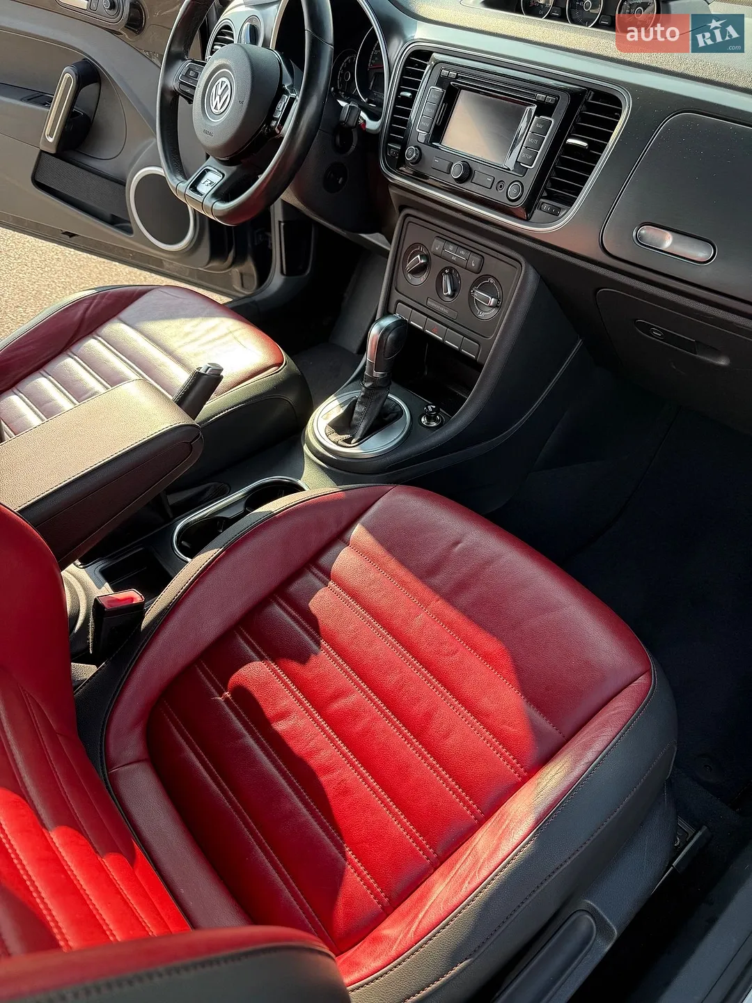 2014 Volkswagen Beetle - мініатюра 12