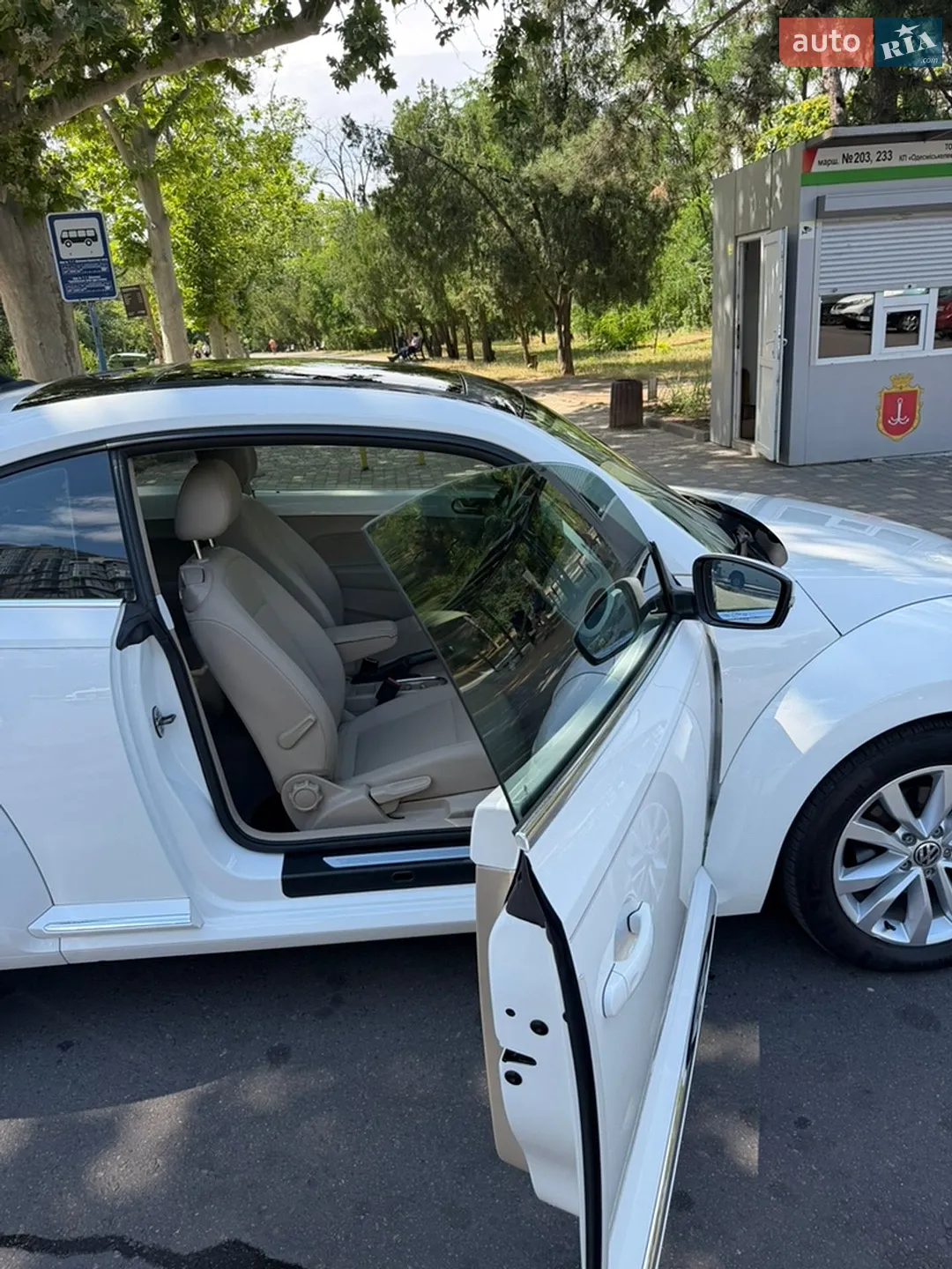 2014 Volkswagen Beetle - мініатюра 5