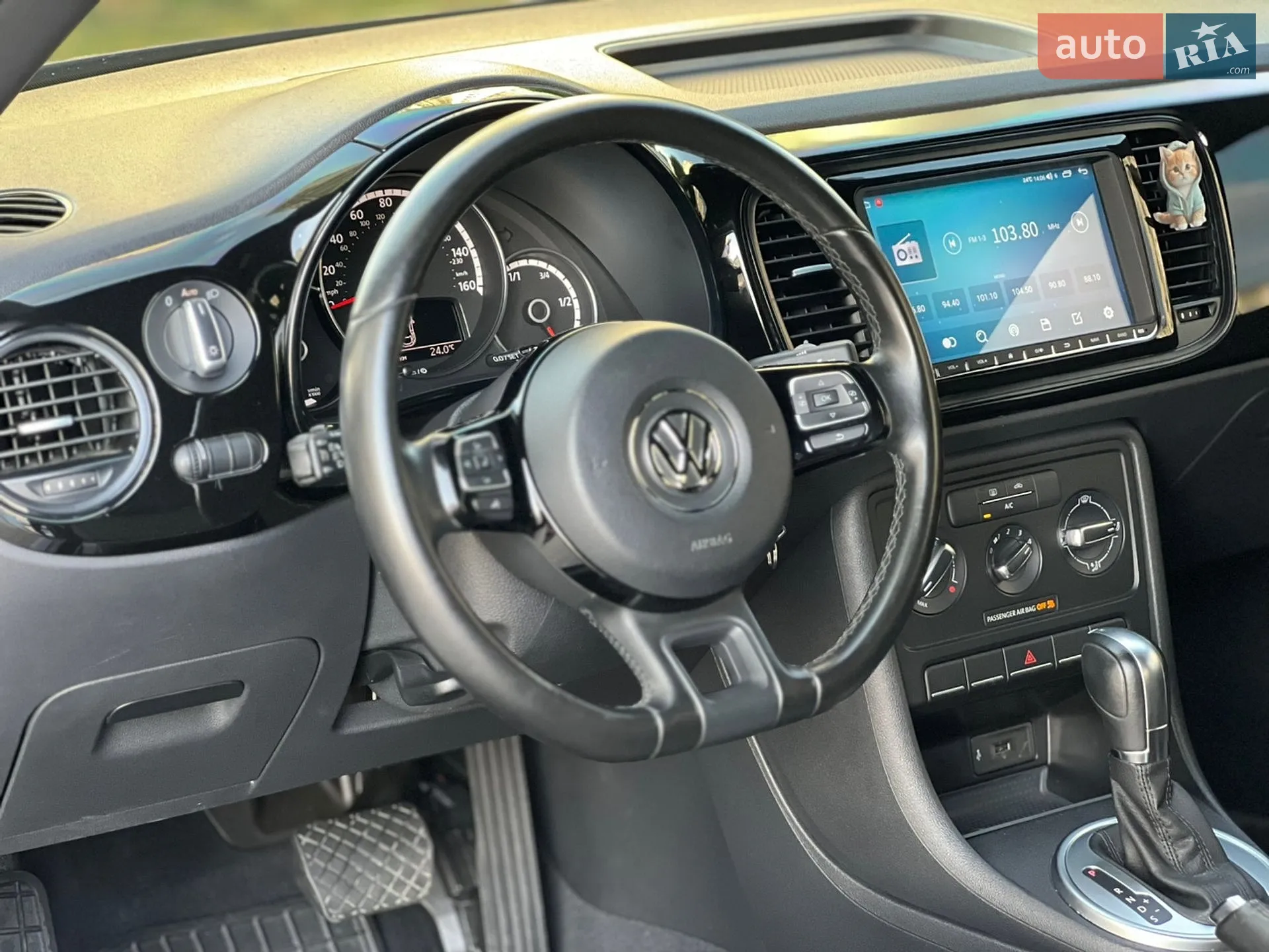 2016 Volkswagen Beetle - мініатюра 25