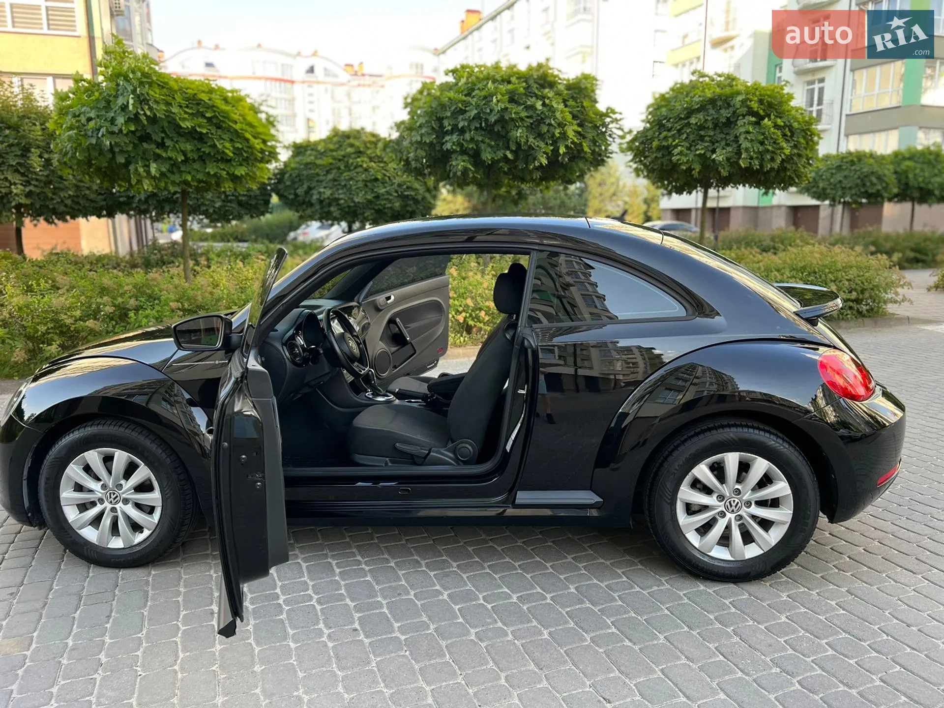 2016 Volkswagen Beetle - мініатюра 39