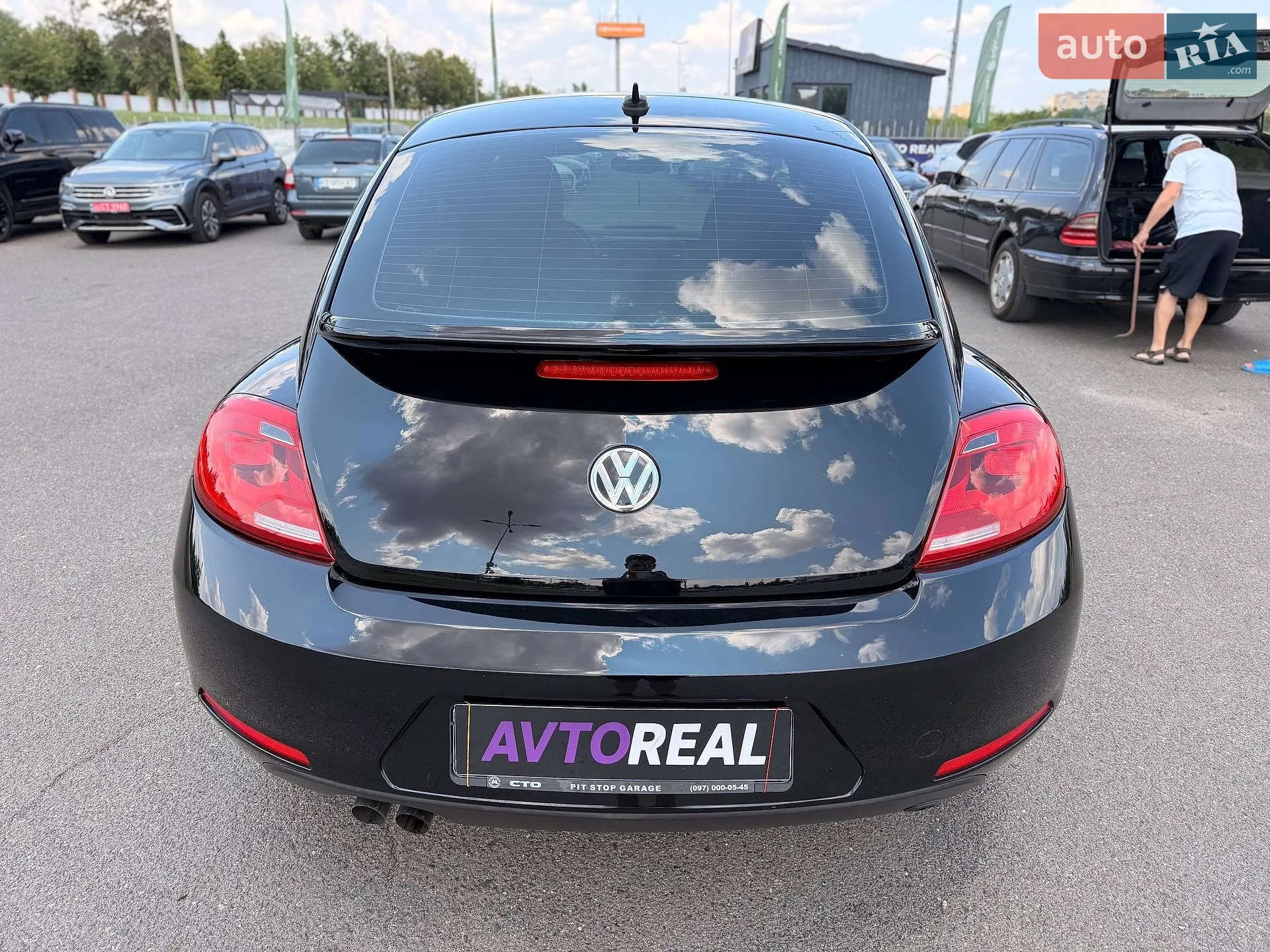 2014 Volkswagen Beetle - мініатюра 32
