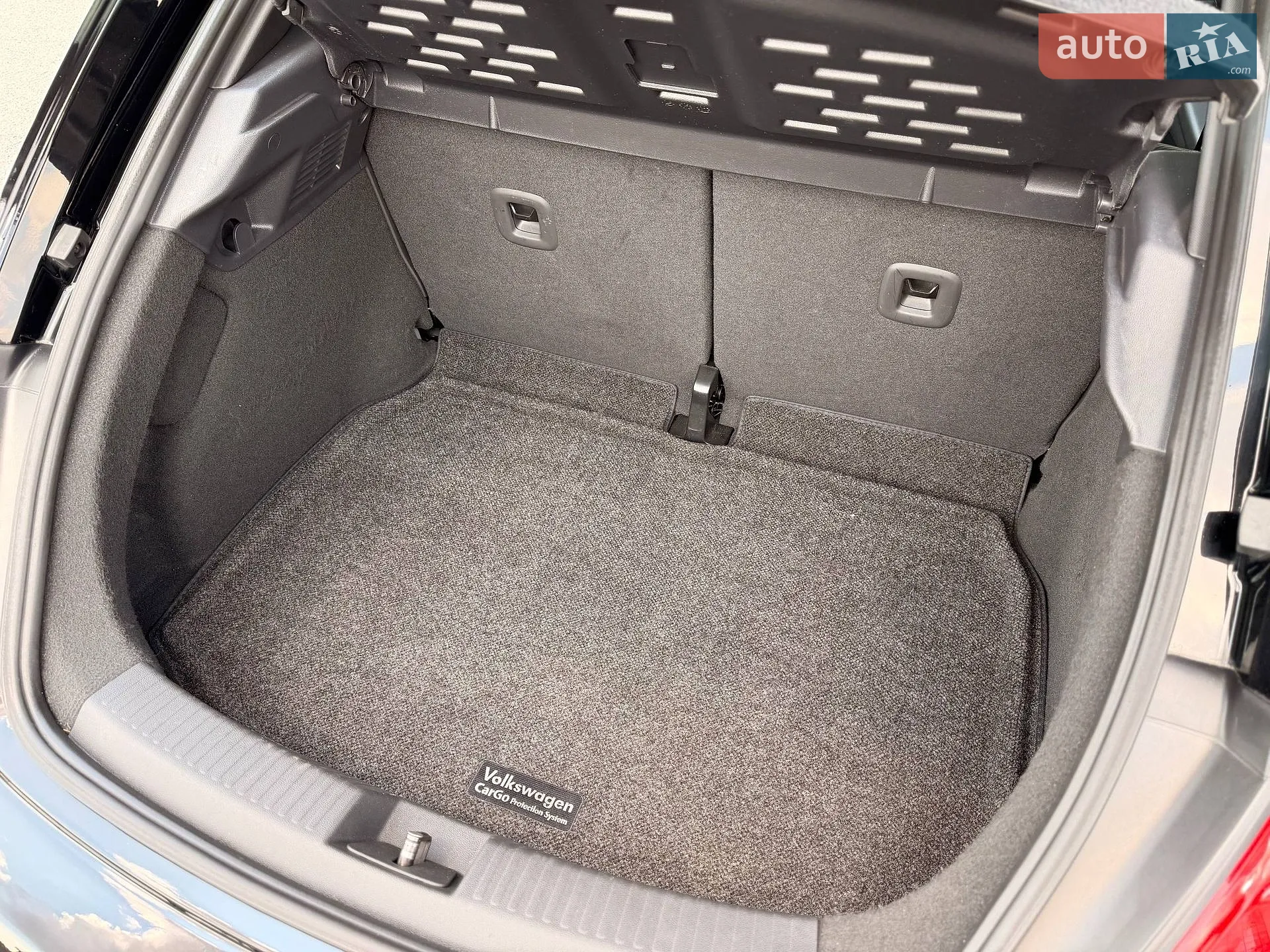 2014 Volkswagen Beetle - мініатюра 37