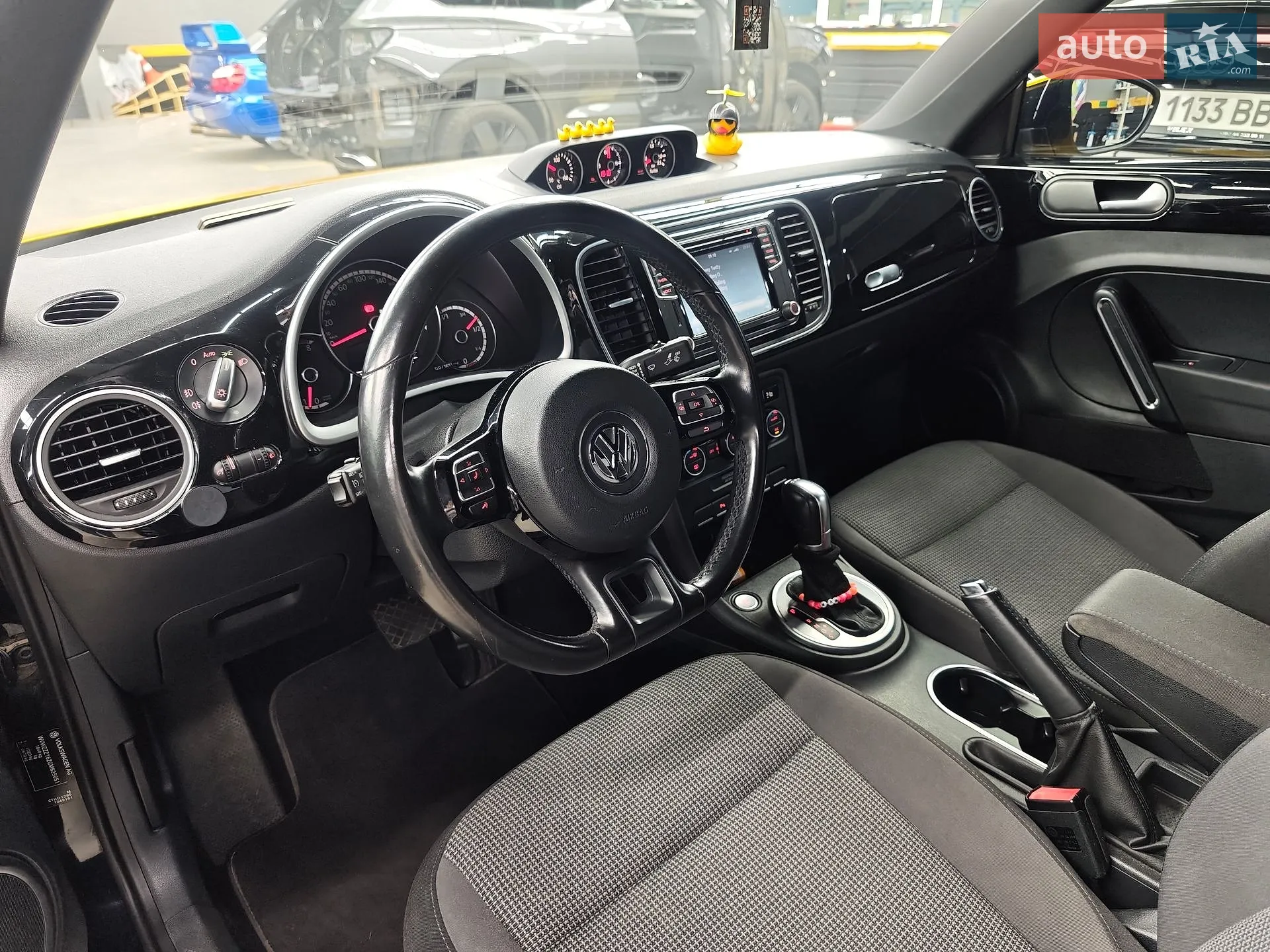2016 Volkswagen Beetle - мініатюра 17