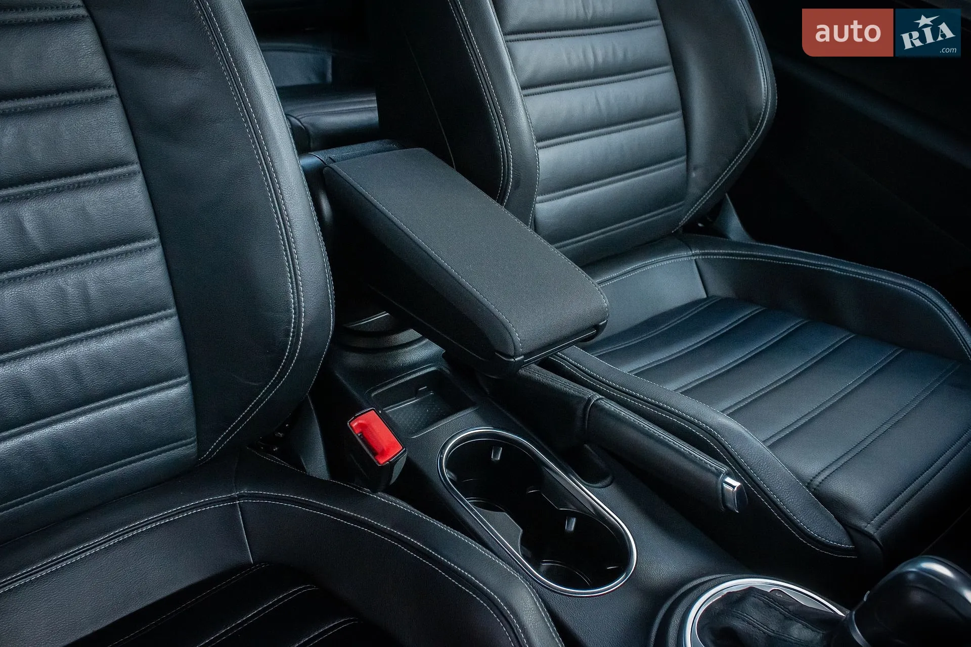 2018 Volkswagen Beetle - мініатюра 24