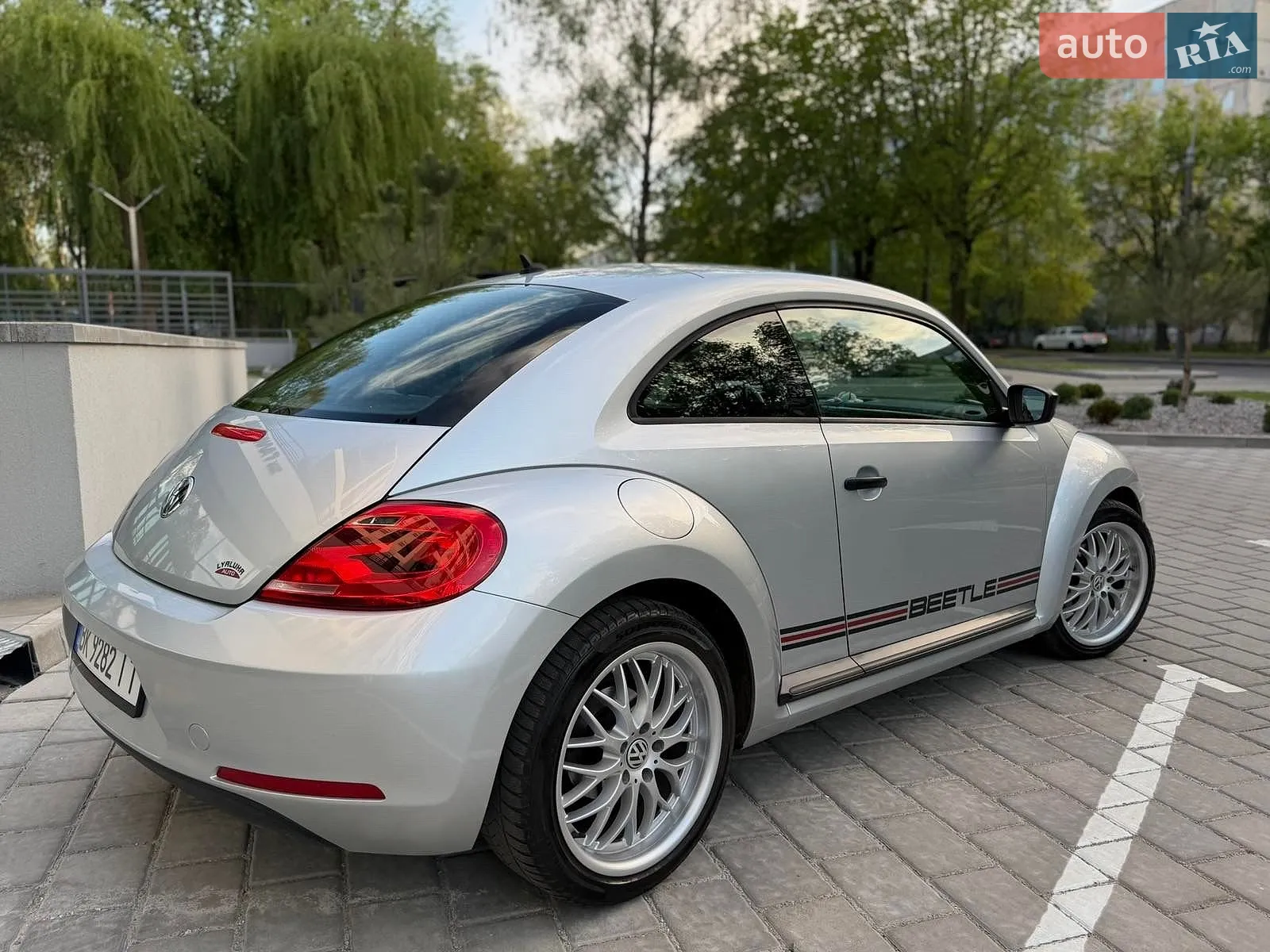 2013 Volkswagen Beetle - мініатюра 29