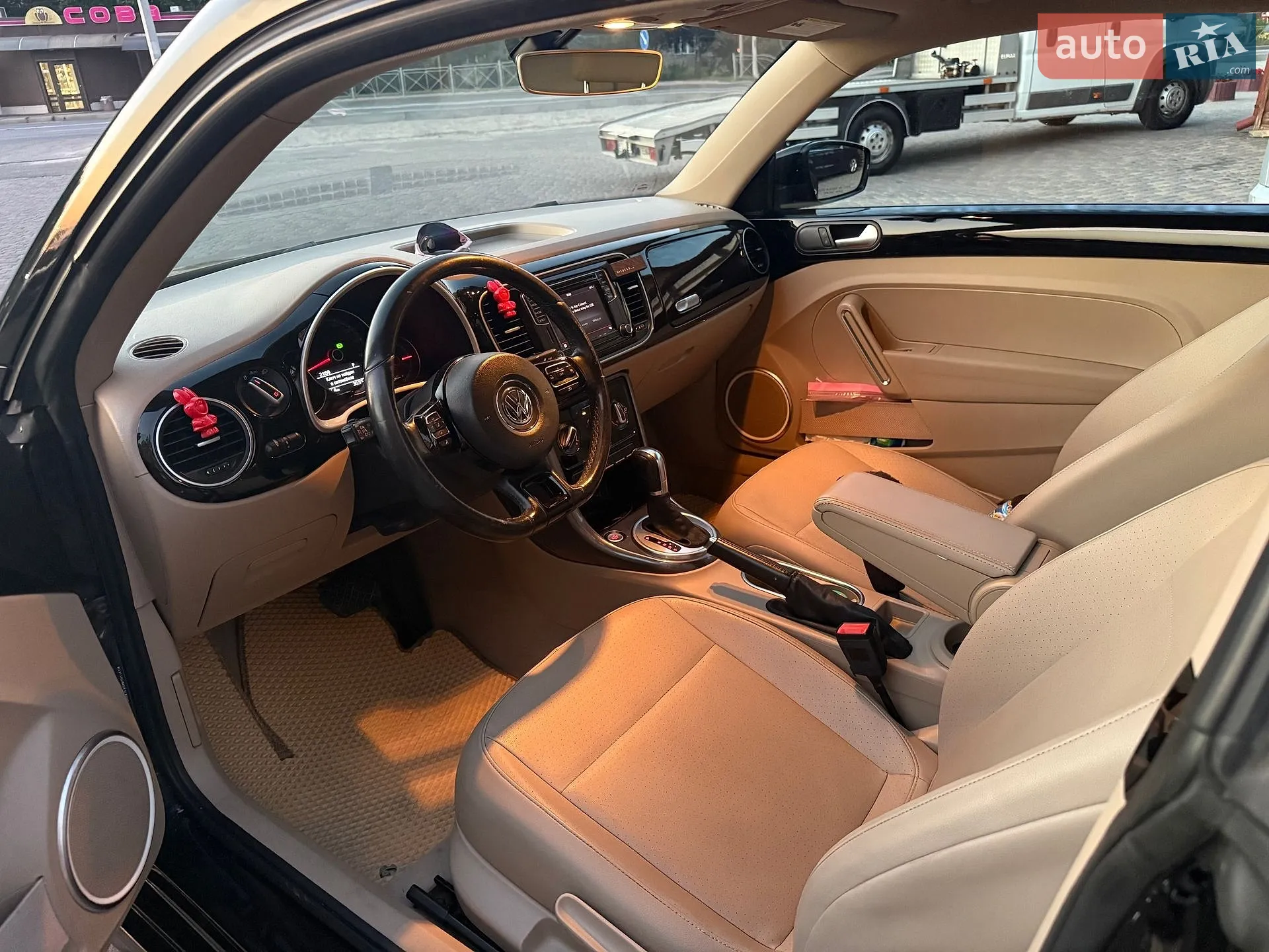 2016 Volkswagen Beetle - мініатюра 13