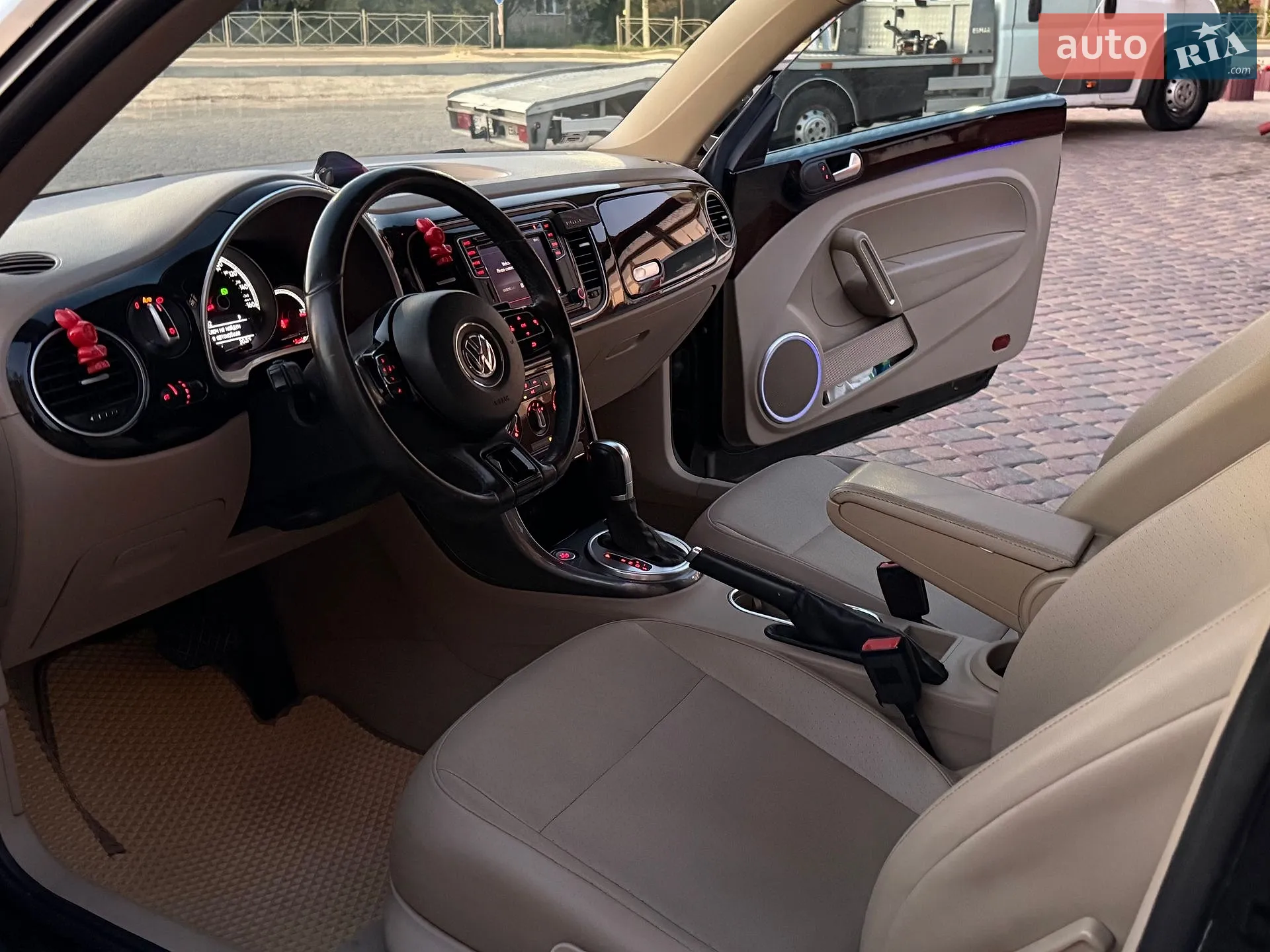 2016 Volkswagen Beetle - мініатюра 20