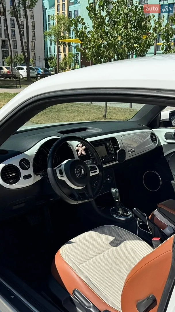 2014 Volkswagen Beetle - мініатюра 8
