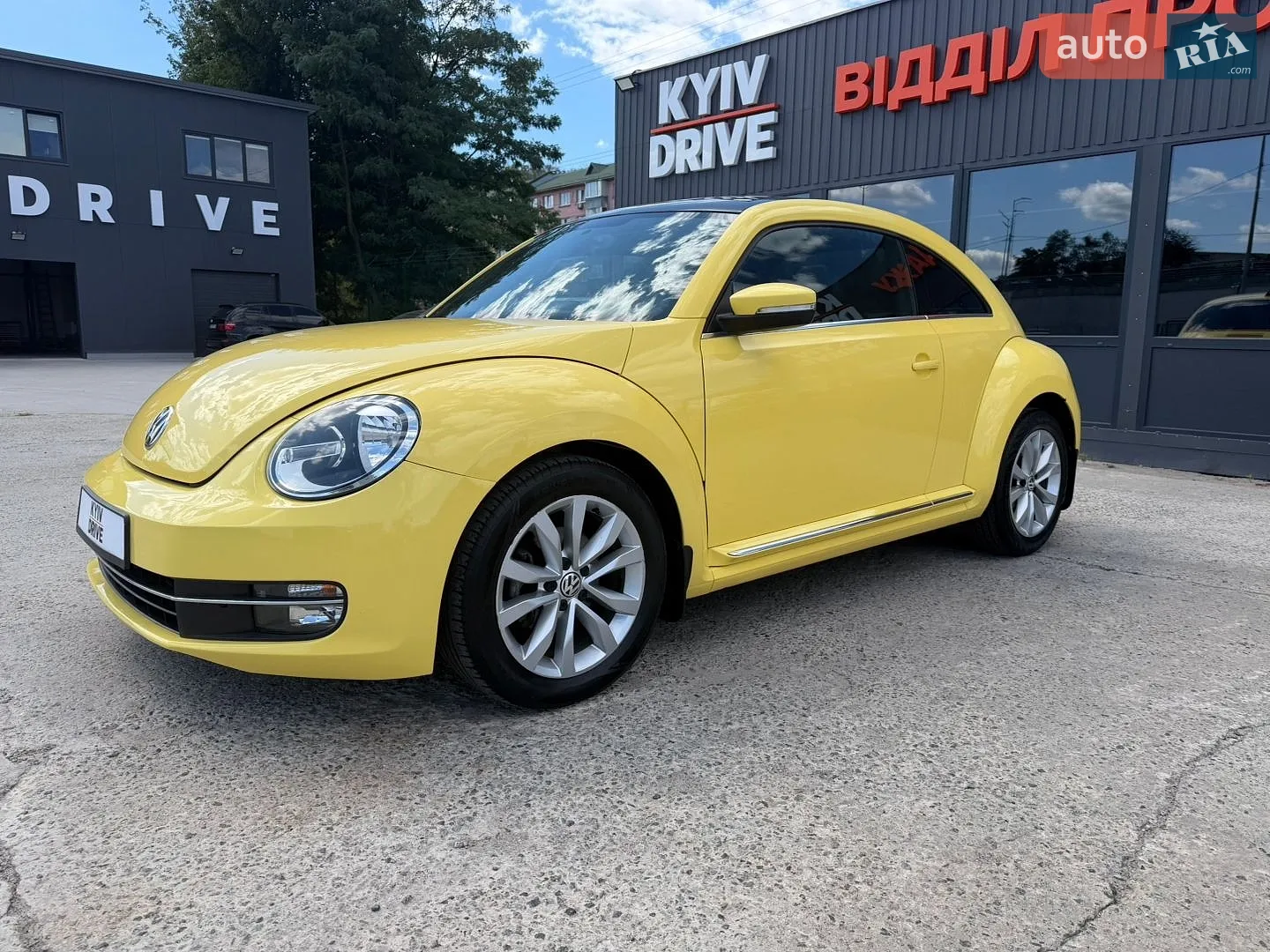 2013 Volkswagen Beetle - мініатюра 2