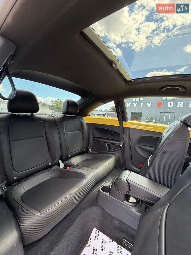 2013 Volkswagen Beetle - мініатюра 23