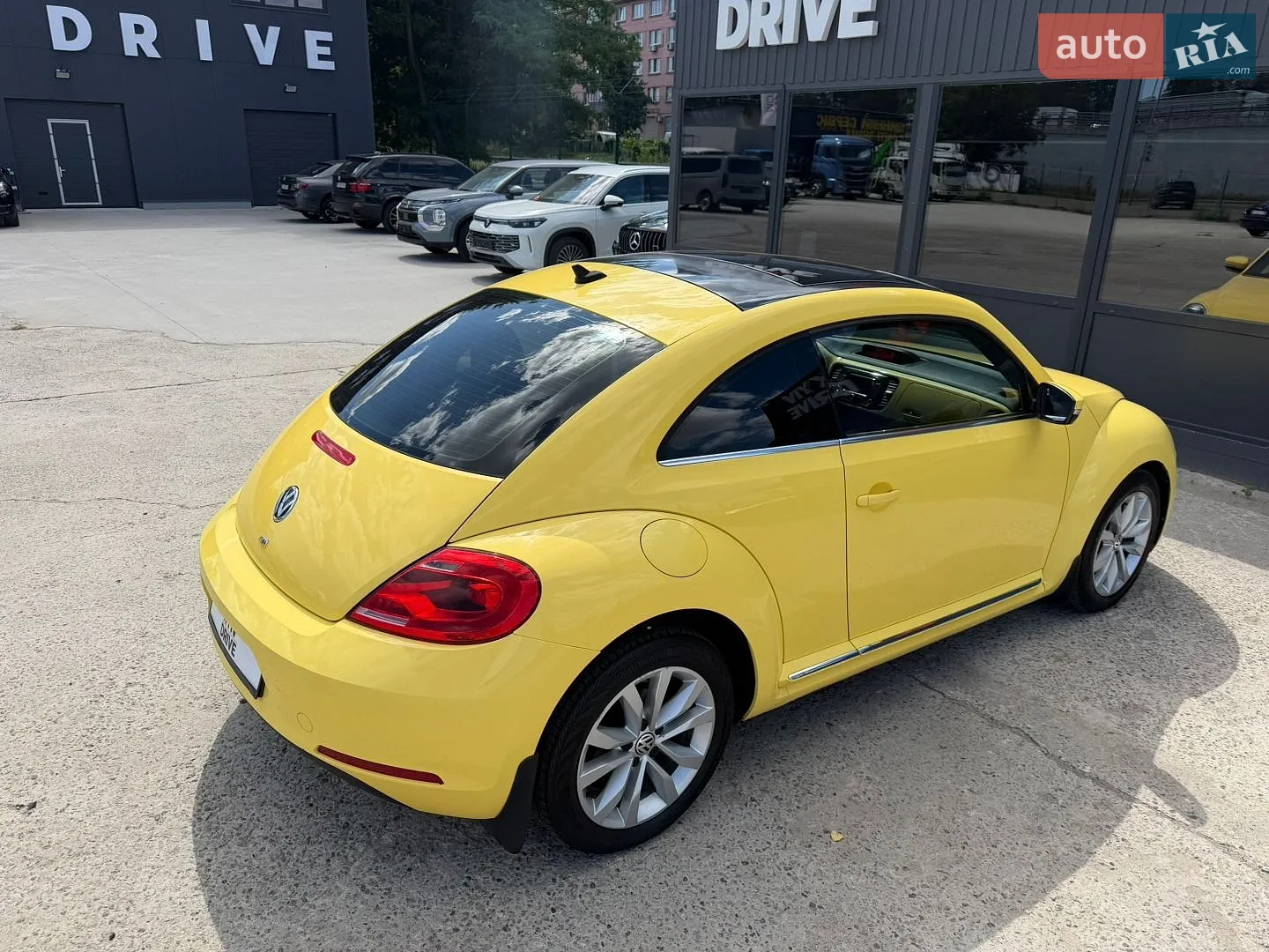 2013 Volkswagen Beetle - мініатюра 17
