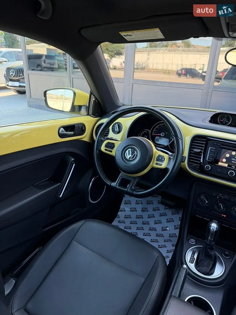 2013 Volkswagen Beetle - мініатюра 36