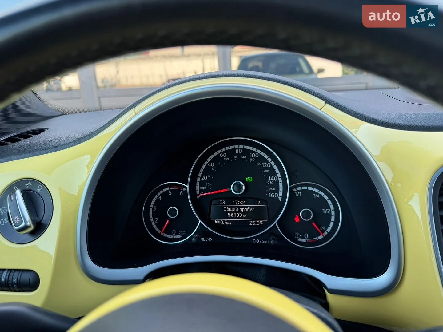 2013 Volkswagen Beetle - мініатюра 42