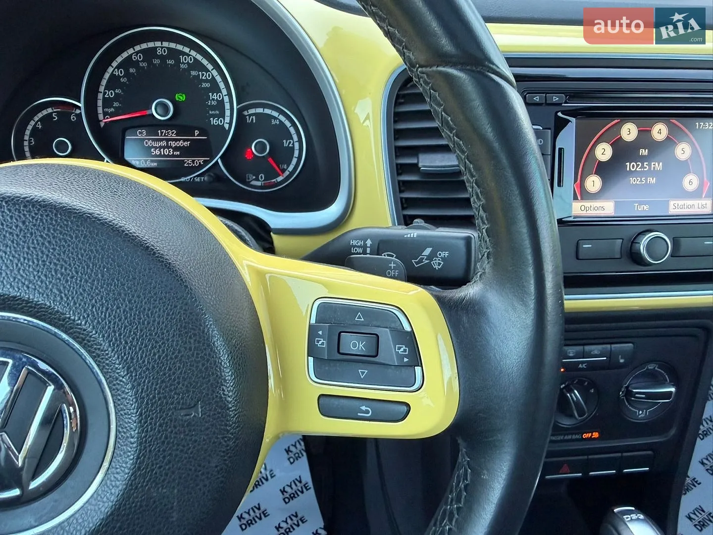 2013 Volkswagen Beetle - мініатюра 41