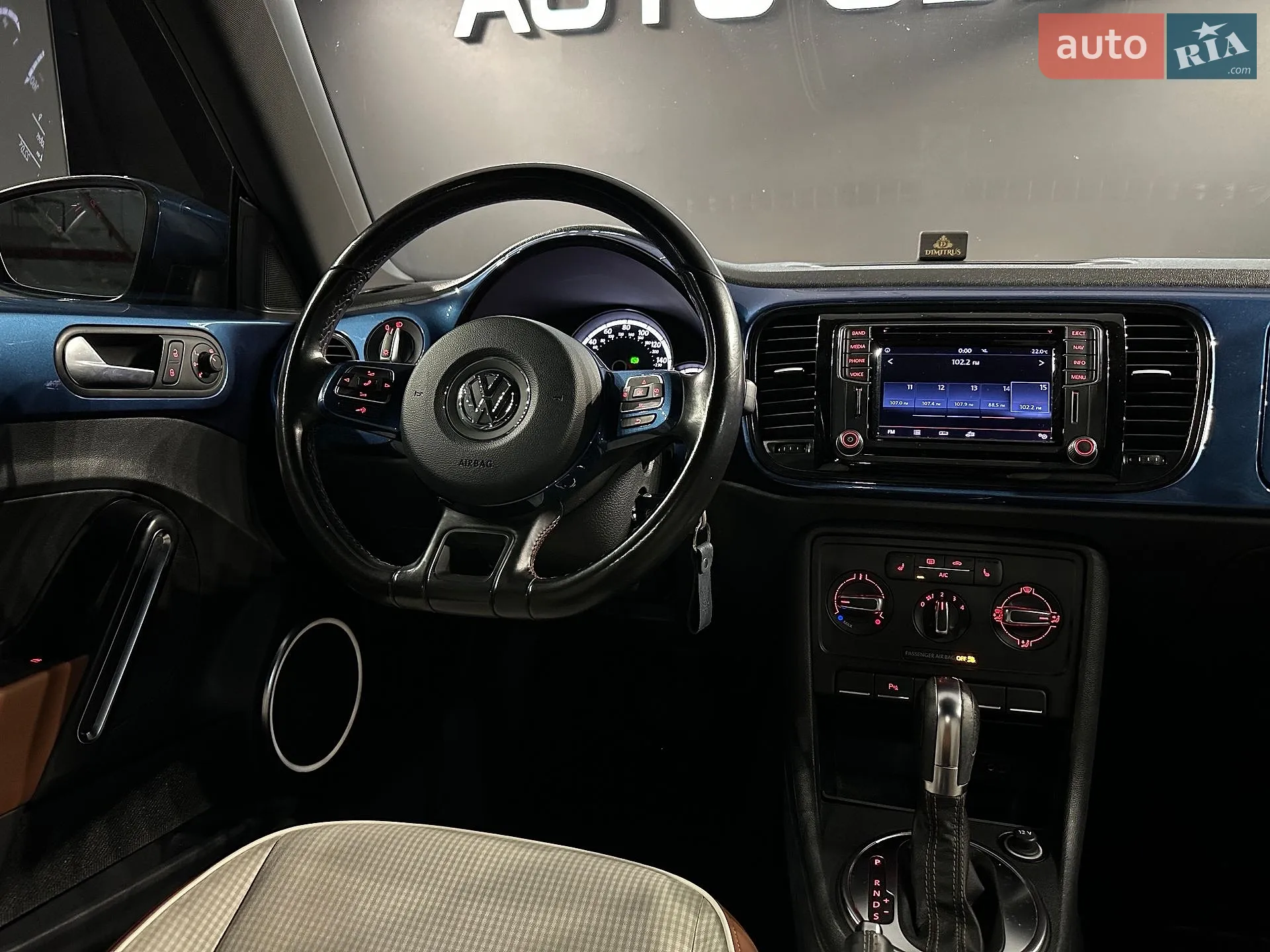 2016 Volkswagen Beetle - мініатюра 17