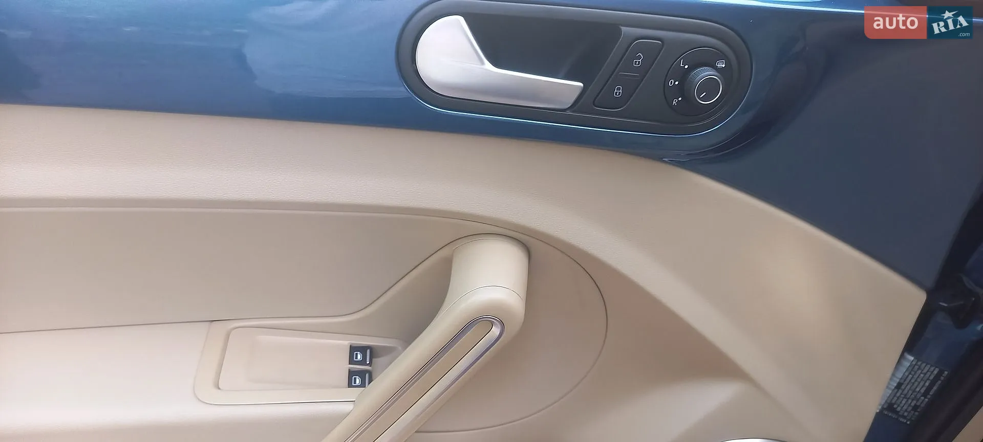 2015 Volkswagen Beetle - мініатюра 36