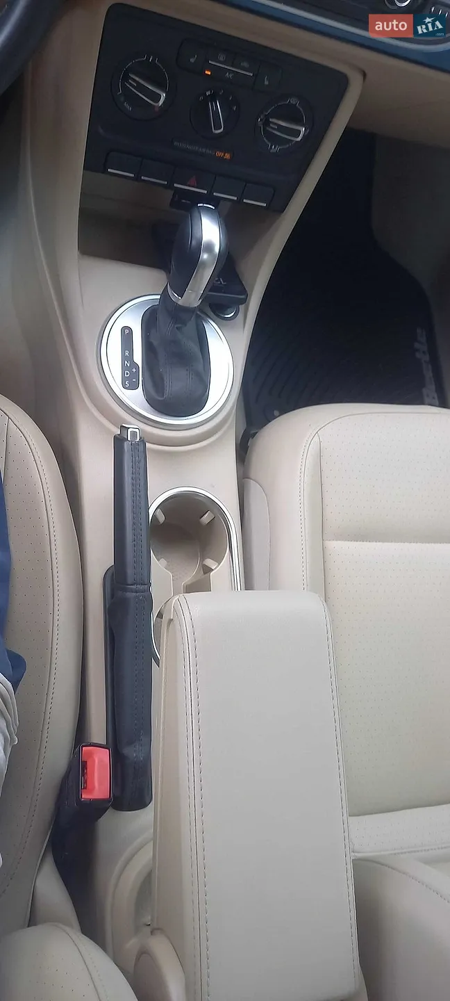 2015 Volkswagen Beetle - мініатюра 37